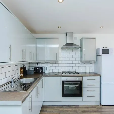 Apartman October Disc - Long - Contractors